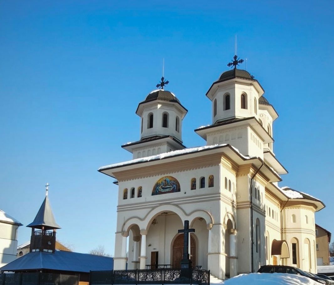 Biserica „Adormirea Maicii Domnului", Șișești